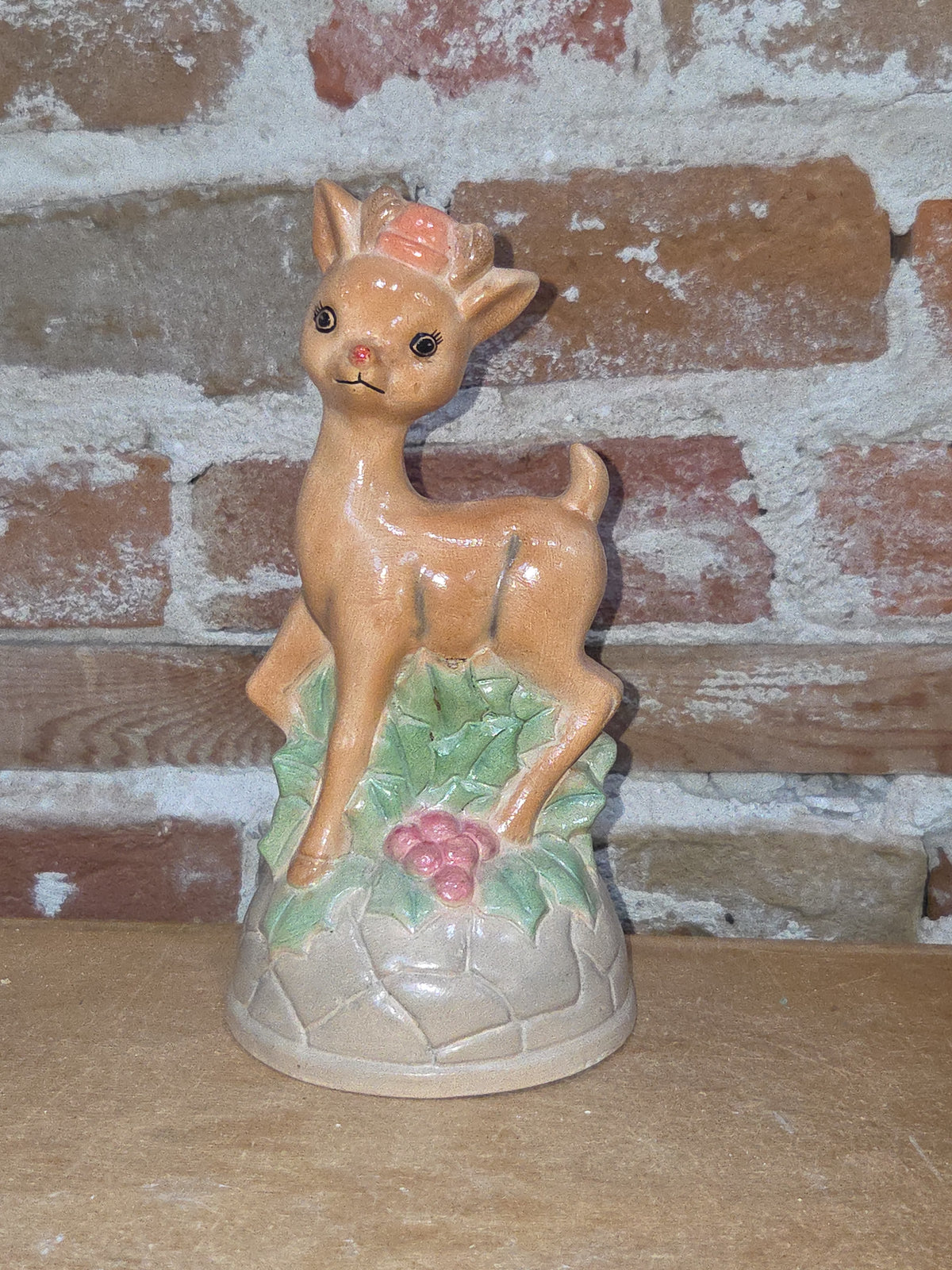 Vintage Ceramic Deer Holly Berries Christmas Handpainted dr4