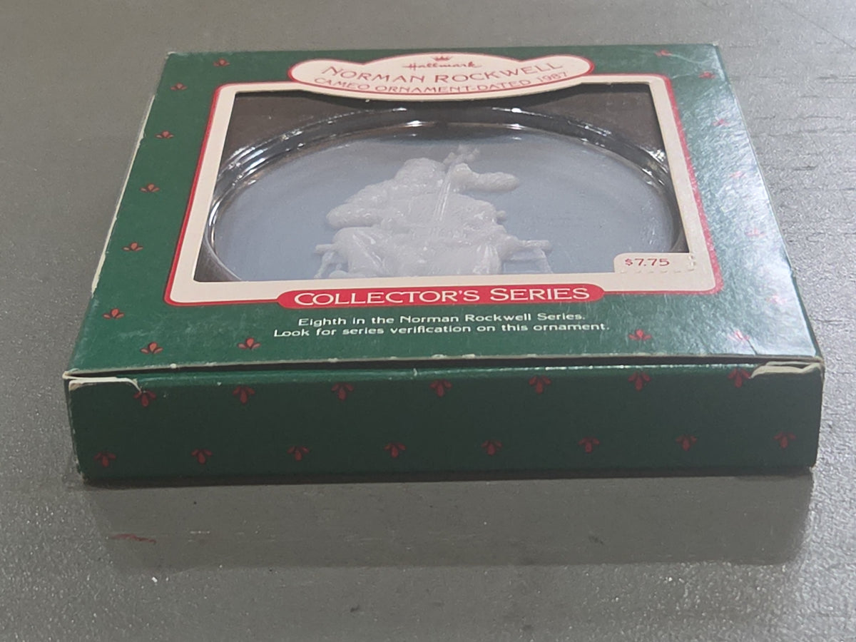 Vintage Hallmark Keepsake Norman Rockwell Cameo Ornament 8th in Series 1987