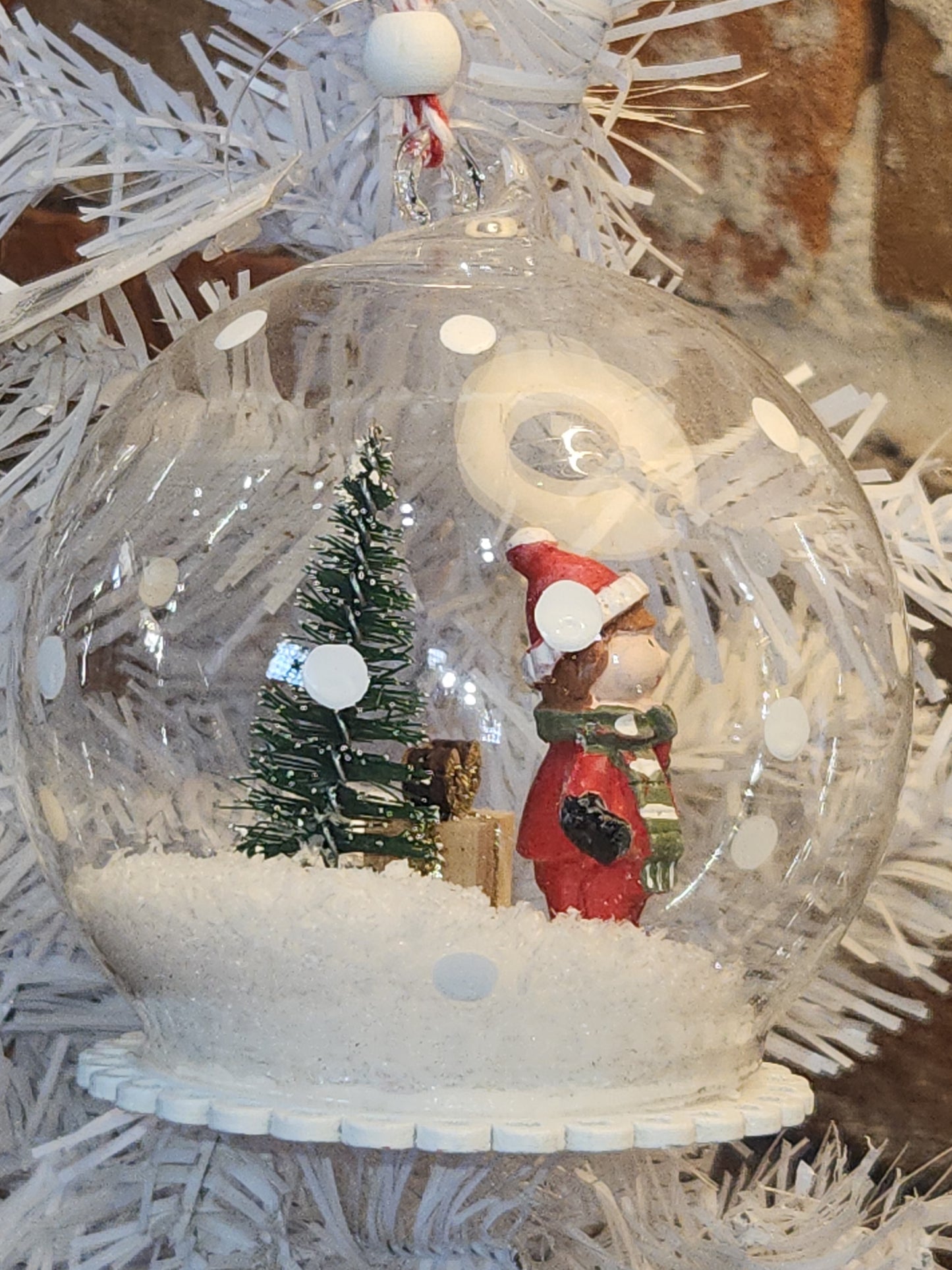 Glass Snowglobe Ornament Boy Snow Gift Tree snow st3