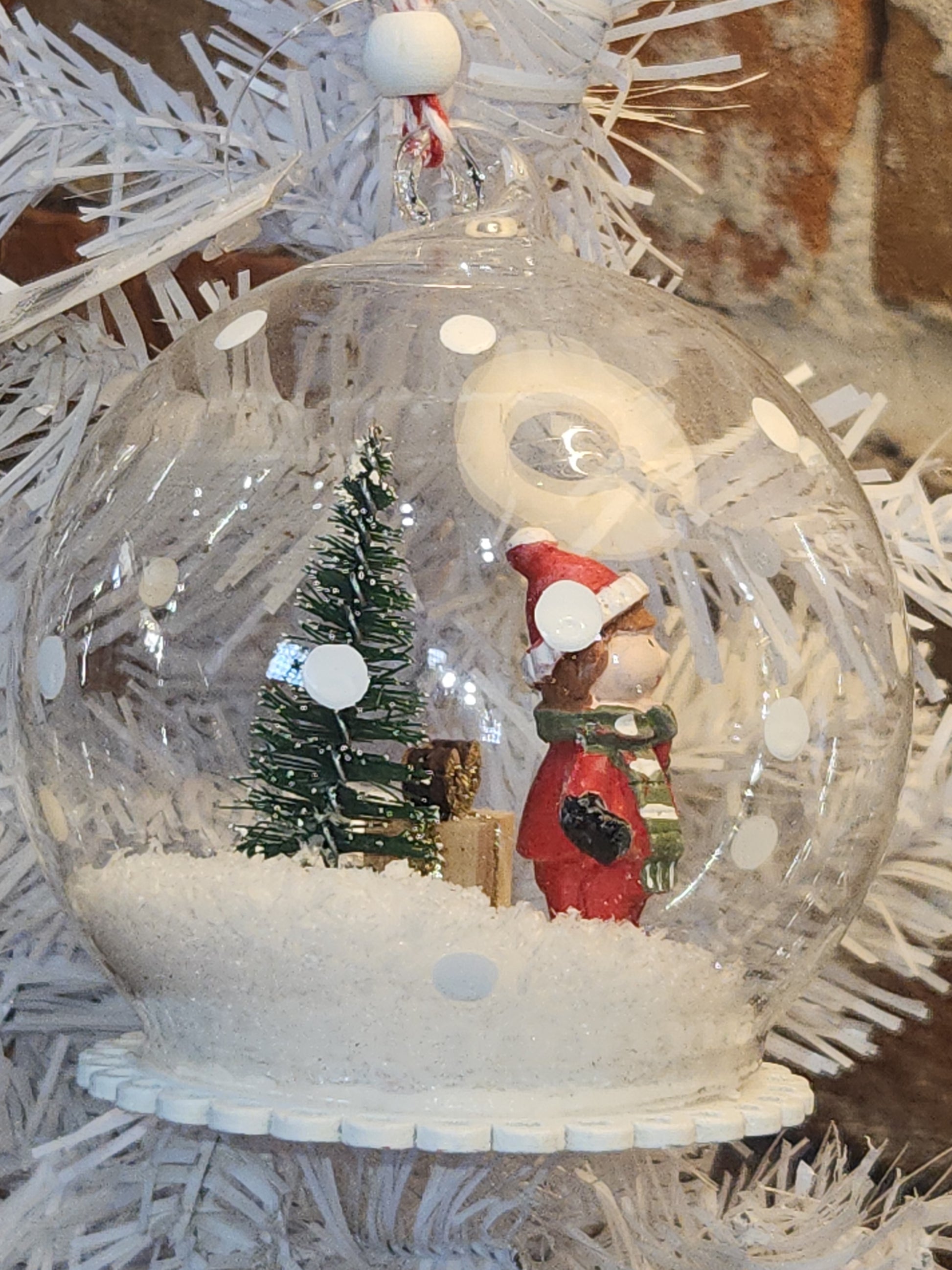 Glass Snowglobe Ornament Boy Snow Gift Tree snow st3