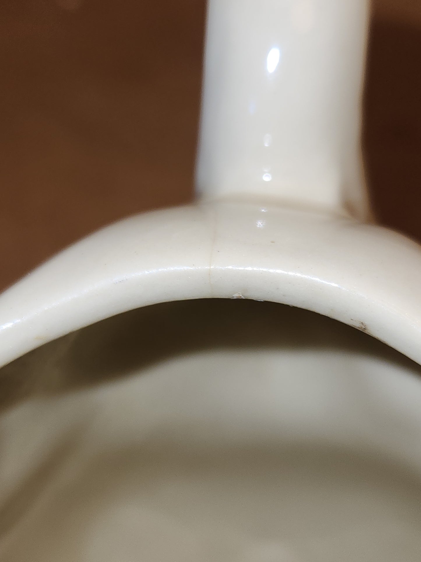 Vintage Shawnee Pottery Creamer Elephant with Trunk Up HAIRLINE CRACK po3