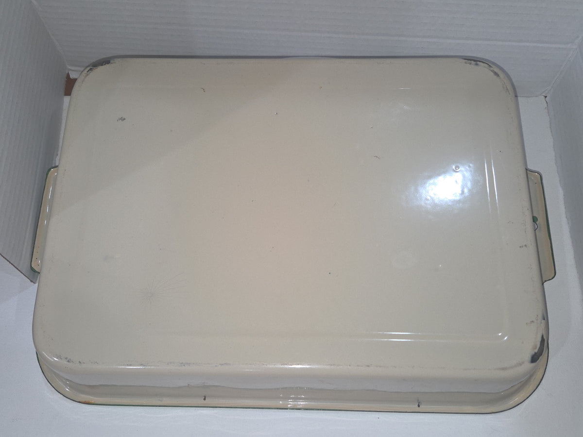 Vintage Enamel Baking Roasting Pan Rustic Primitive Cream with Green Trim en82