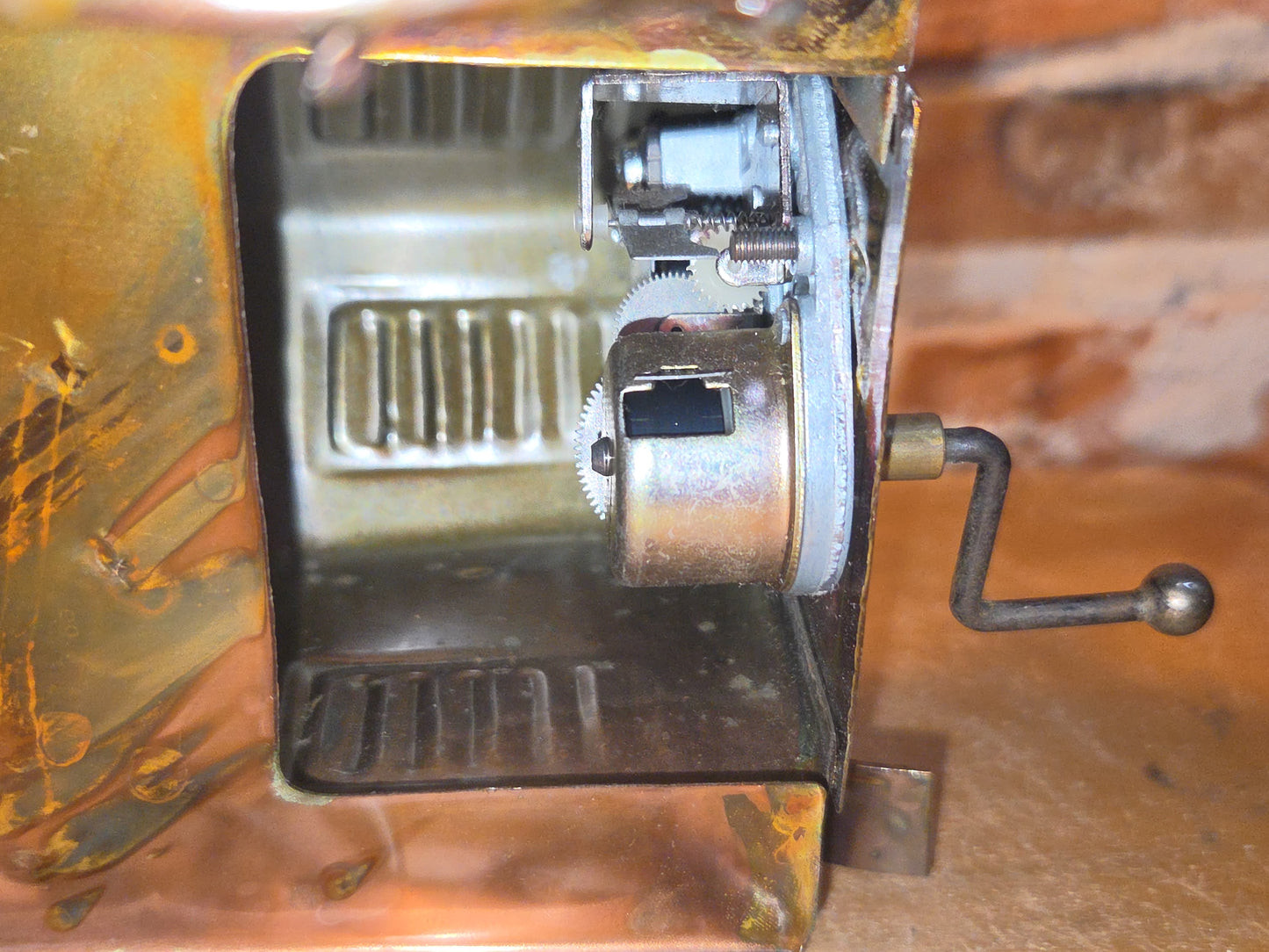 Vintage Copper Tin Jalopy Wind Up Music Box King of the Road Hong Kong car41
