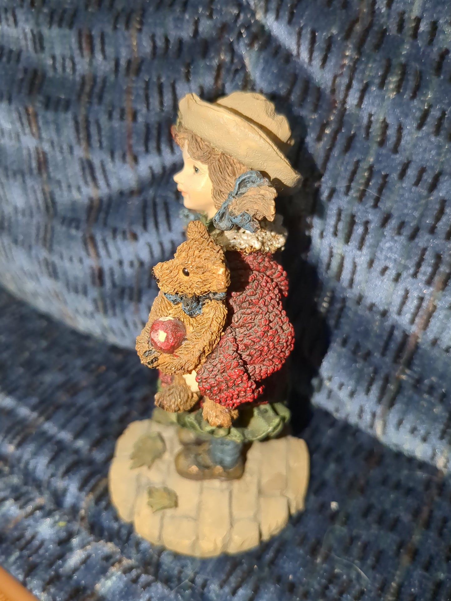 The Boyds collection Yesterdays' Child "Candice with Matthew...Gathering Apples" 1996 Dollstone collection bb3