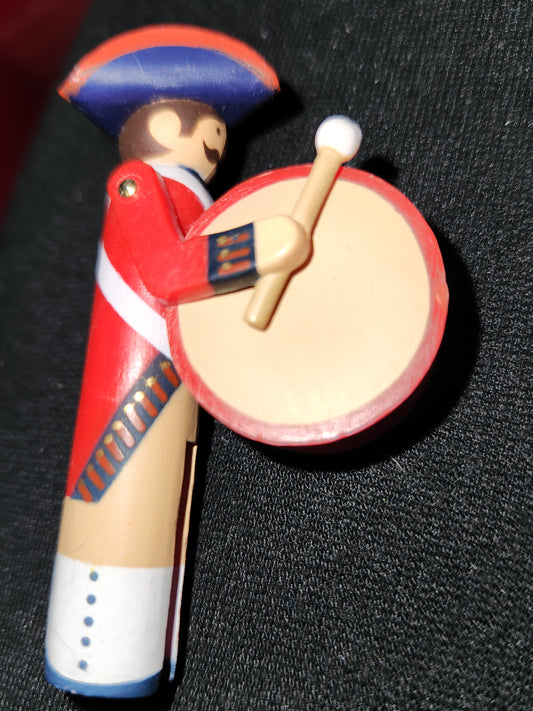 Hallmark Keepsake Ornament 1983 miniature Clothespin Soldier Drum Tricorn 2nd in Series hos2