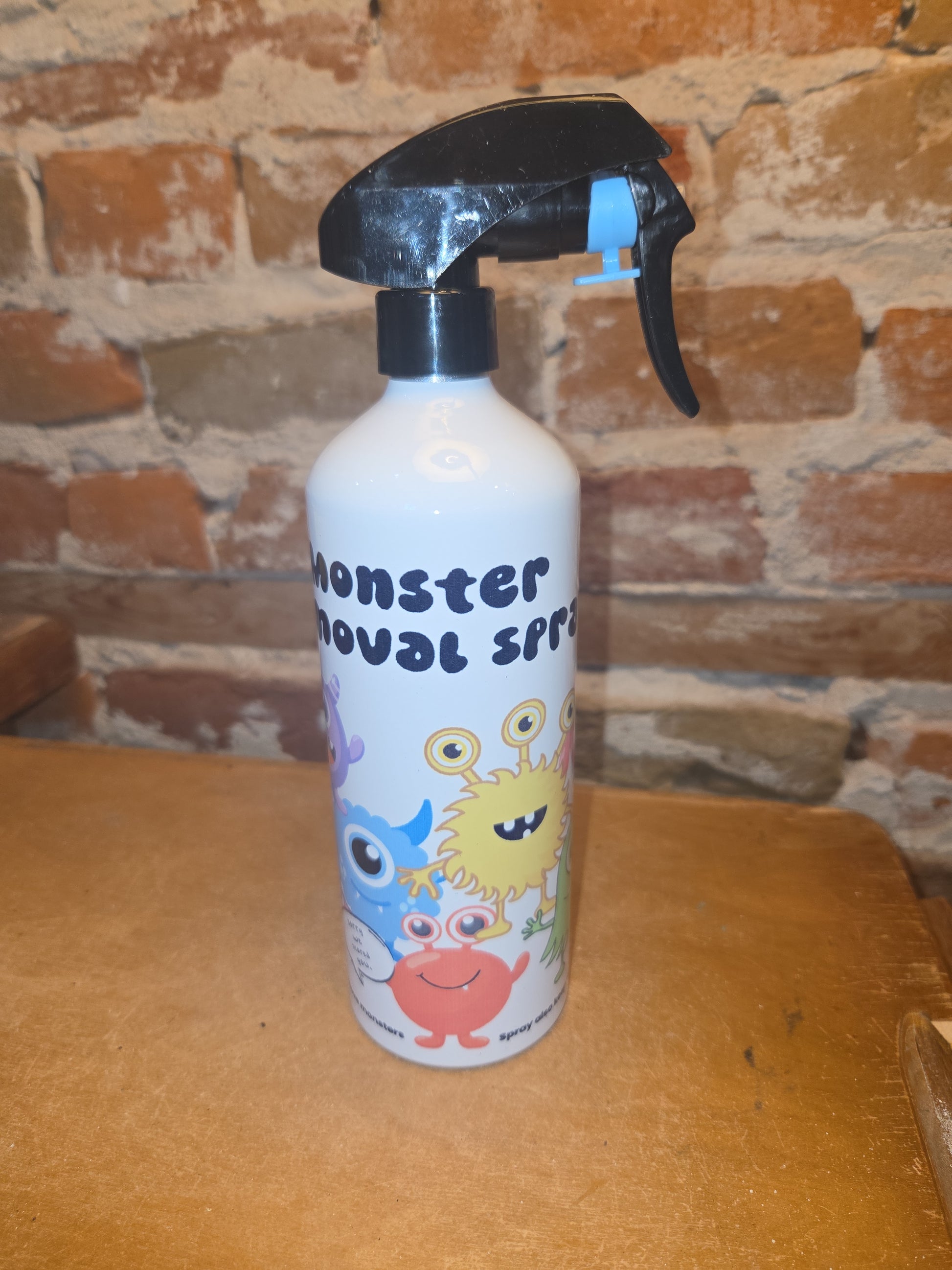 Monster Removal Spray Empty Spray Bottle for Children to Scare Monsters Away and Tame Their Fear of Monsters. Sp1