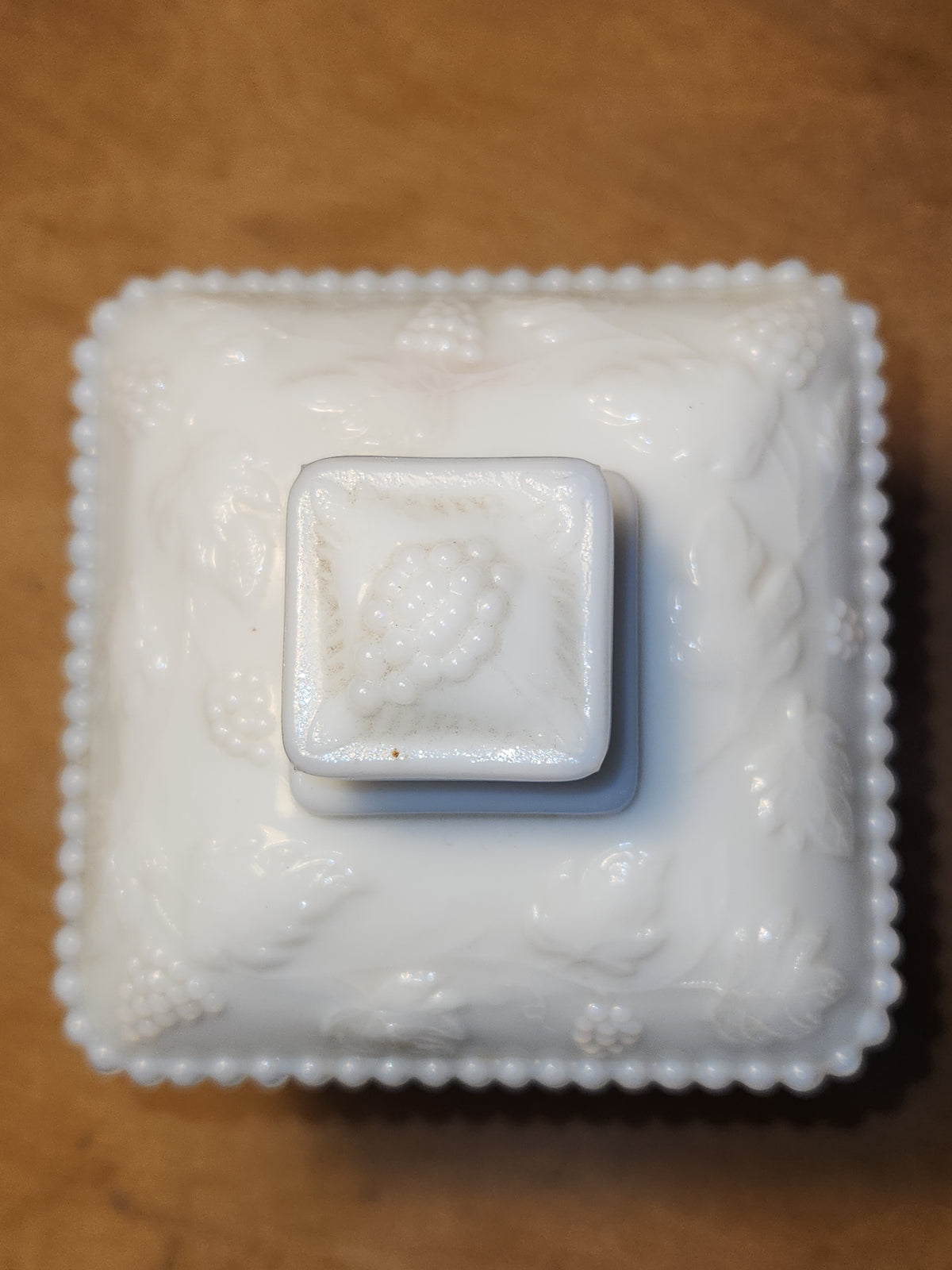 Vintage Westmoreland Milk Glass Square Lidded Candy Dish Grape Design Beaded Edges mg111