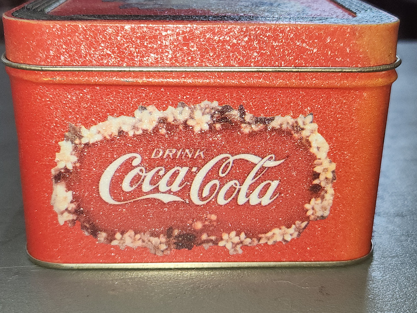 Vintage Tin Coca-Cola Red Pam Renfroe 1997 cct76