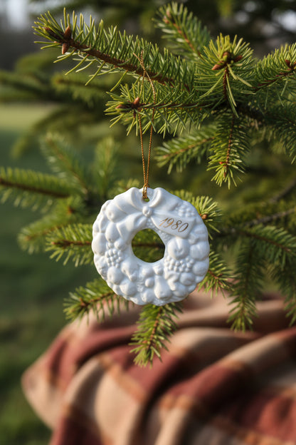 Vintage Avon Christmas Ceramic Wreath Ornament 1980
