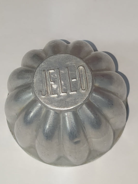 Vintage Jell-O Aluminum Molds Scalloped and fluted Cup set of 8 alu643