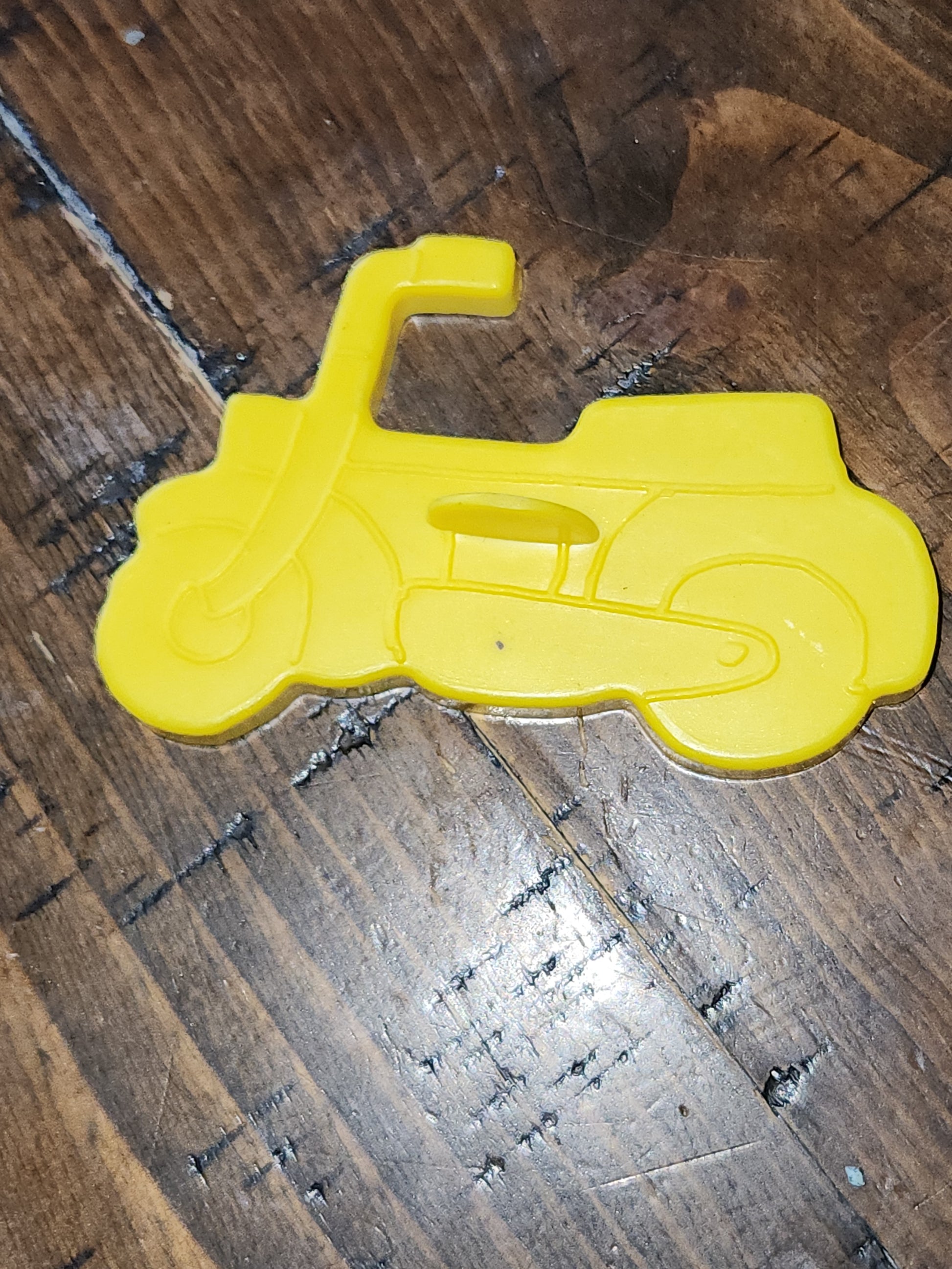 Vintage Lone Toy Tree plastic cookie cutters C6