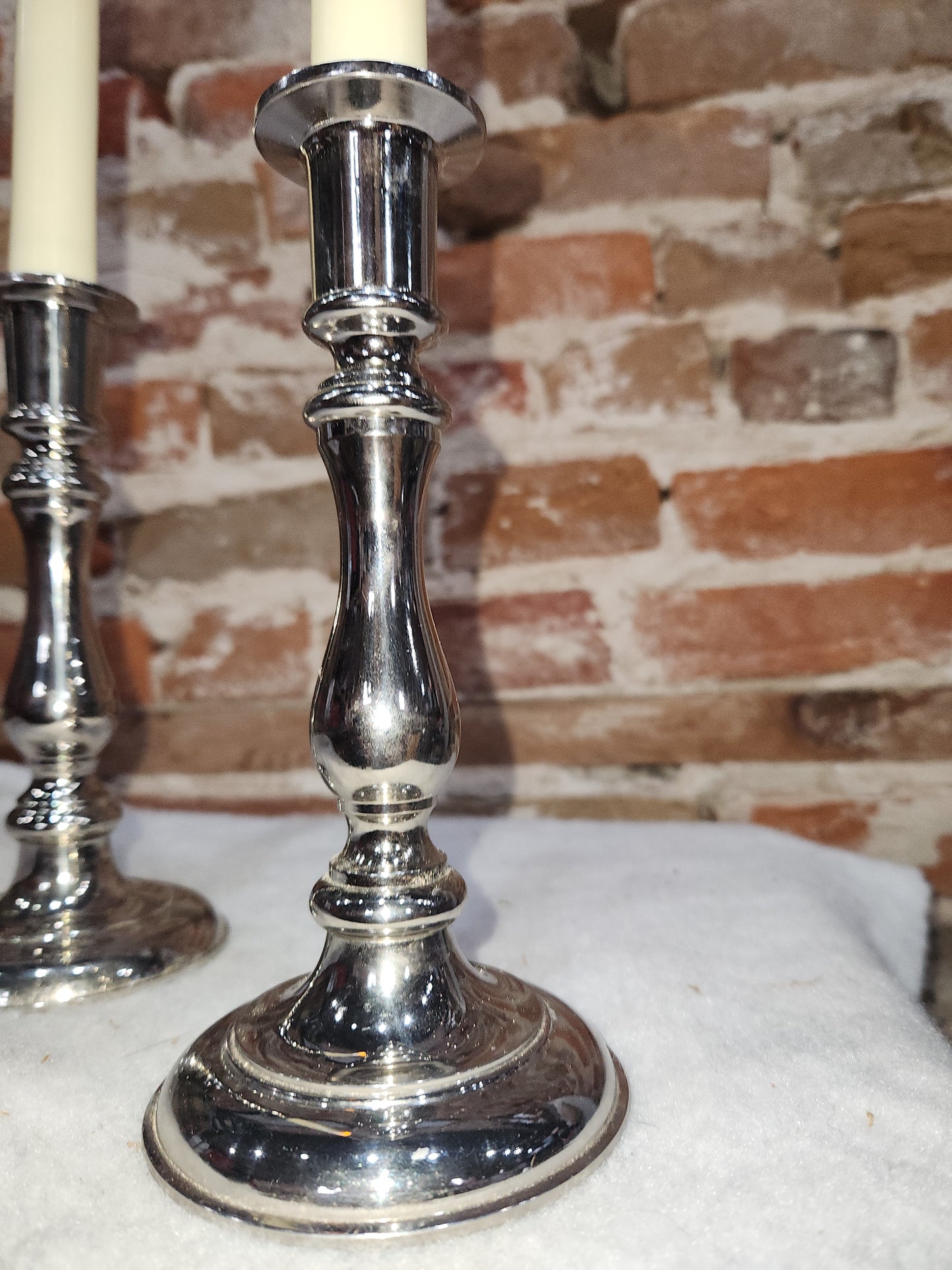 Vintage Gallery Originals Silver Candle Stick Holders with battery operated candles 1984 ss91