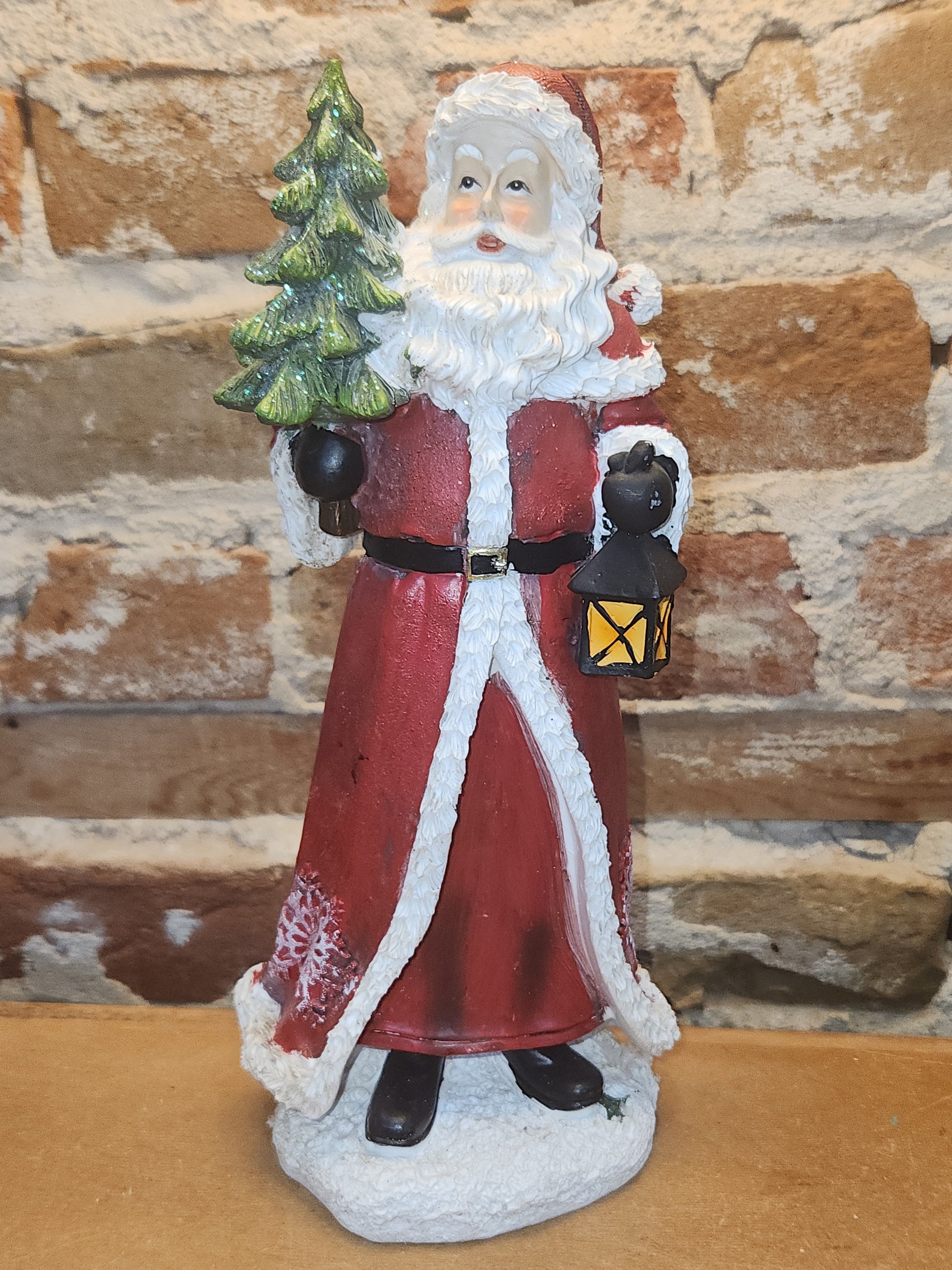 Santa Figurine Red Coat Lantern Tree sf12