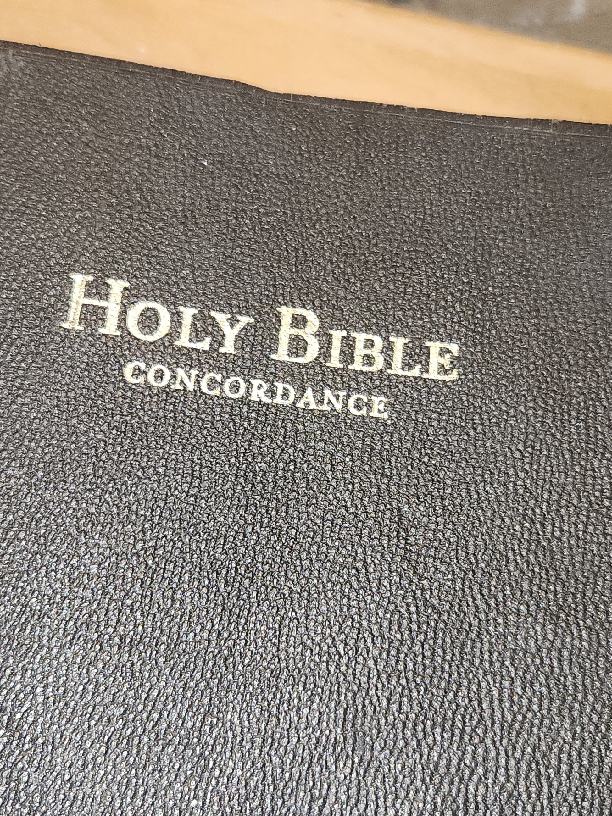 Vintage Hardcover Holy Bible Red Letter Edition Concordance King James Version World Publishing Bible vb09