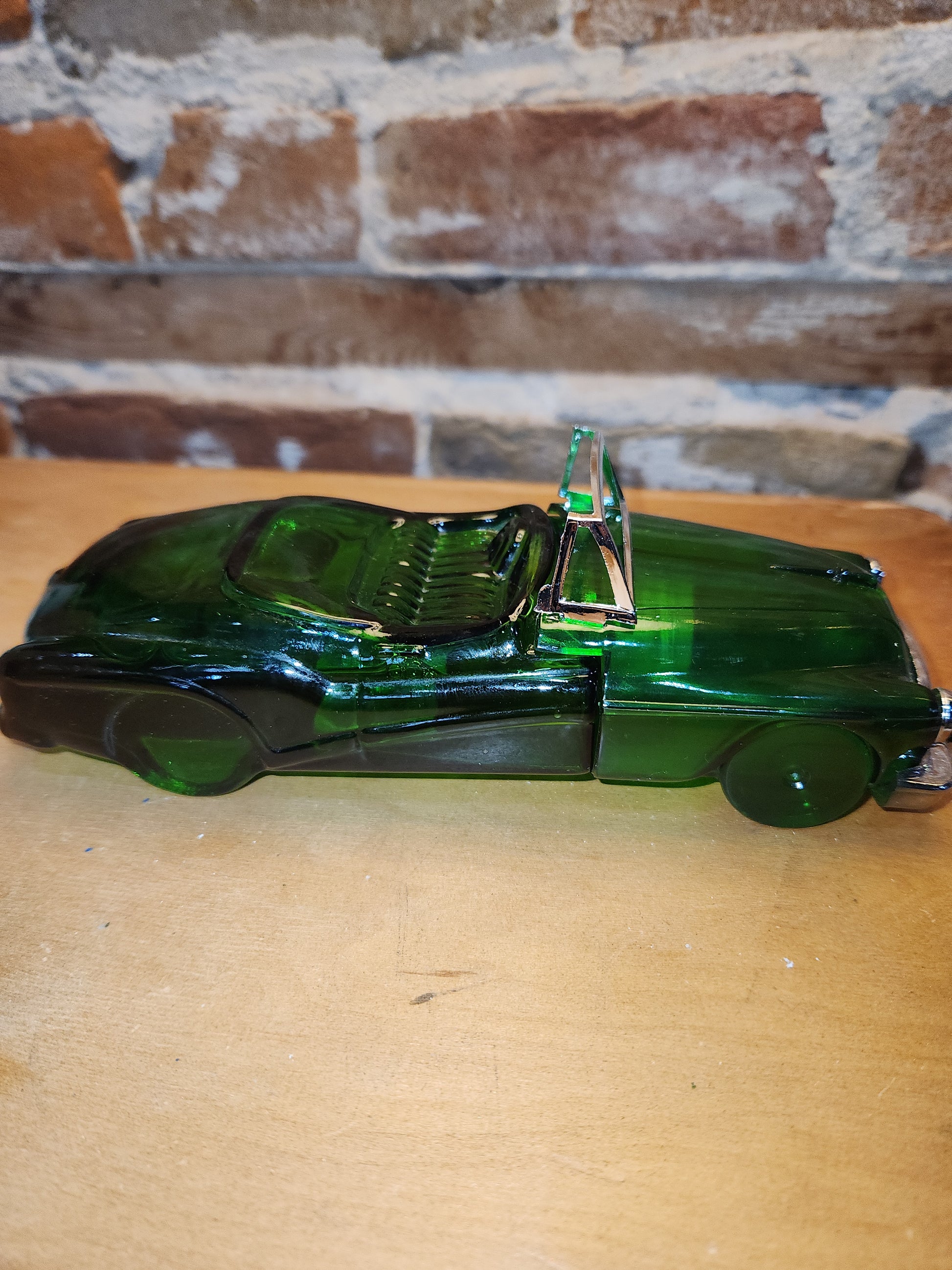 Vintage Avon 1953 Buick Skylark Clint After Shave With Unused Stickers and Original Box CLEARANCE av489