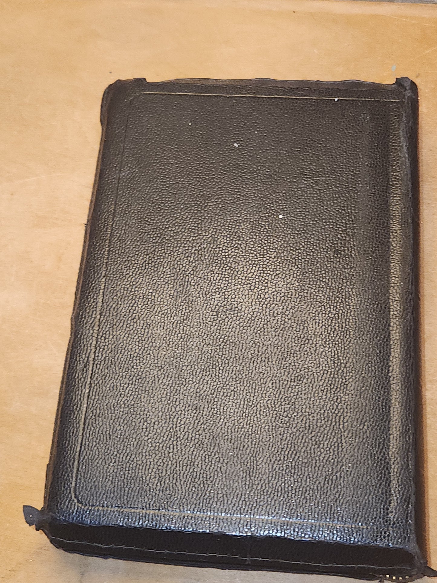 Vintage Hardcover Zipper The Holy Bible Red Letter Edition vb03