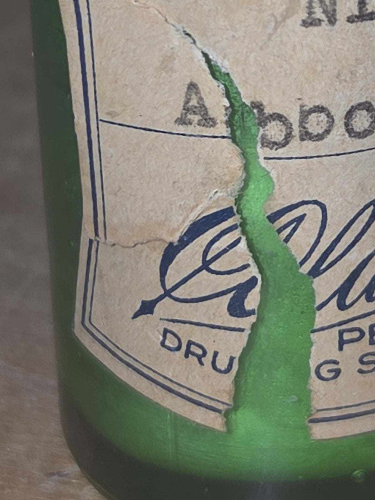 Vintage Glass Medicine Bottle Green Plastic Cap Clayton's Pharmacy Owens-Illinois Glass Co 2 1/2" EMPTY gg6