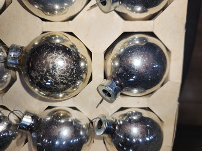 Vintage Pyramid Rauch Silver 2" ornaments AS IS bo69