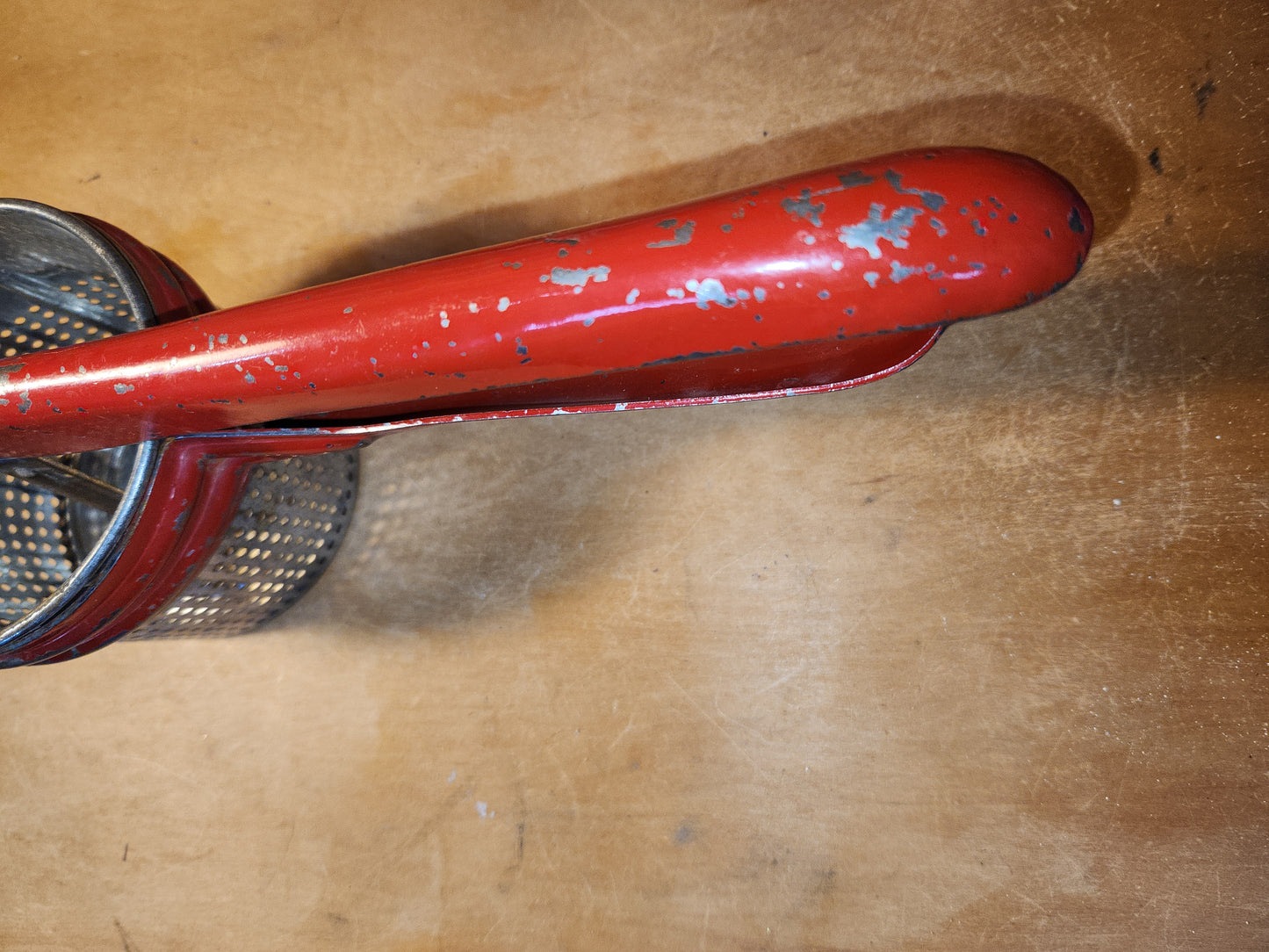 Vintage Handy Things Potato Ricer Michigan Red Handle kit912