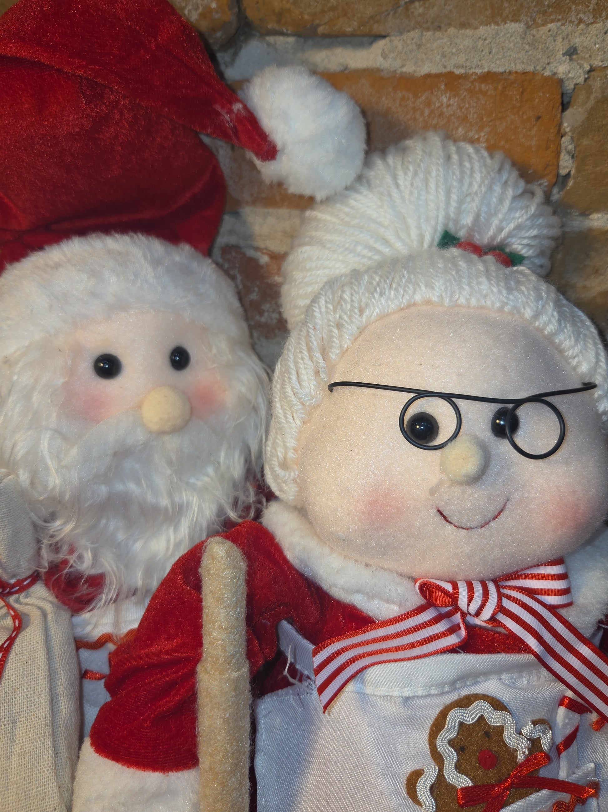 Santa and Mrs. Claus Plush Weighted Bottom Weighted Baking Rolling Pin Flour Hannah's Handiworks hh3