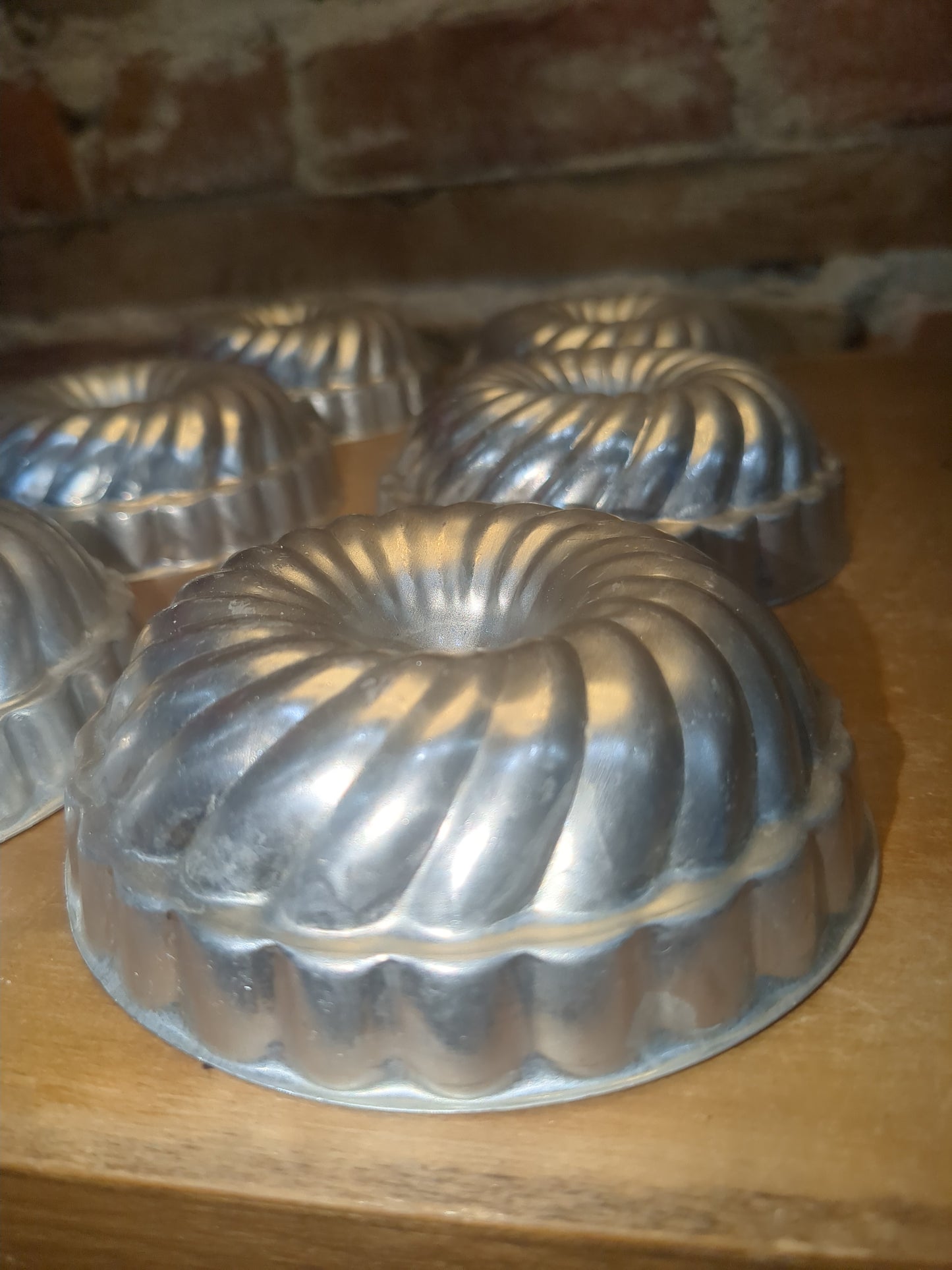Vintage Mini Bundt Pans Jello Molds Aluminum Tart Tins, Cake Molds 3 3/4" Diameter alu03