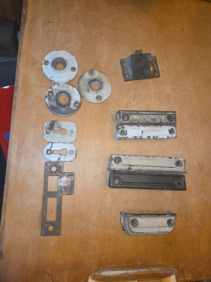 Vintage Door Knob Hardware 11 Pieces Will Not Seperate