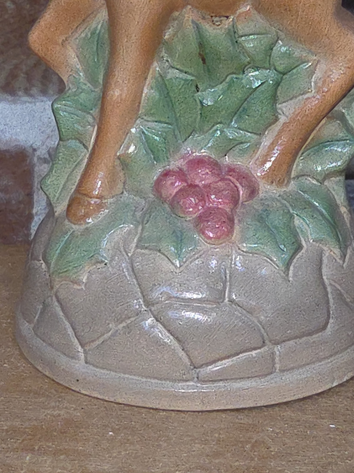 Vintage Ceramic Deer Holly Berries Christmas Handpainted dr4