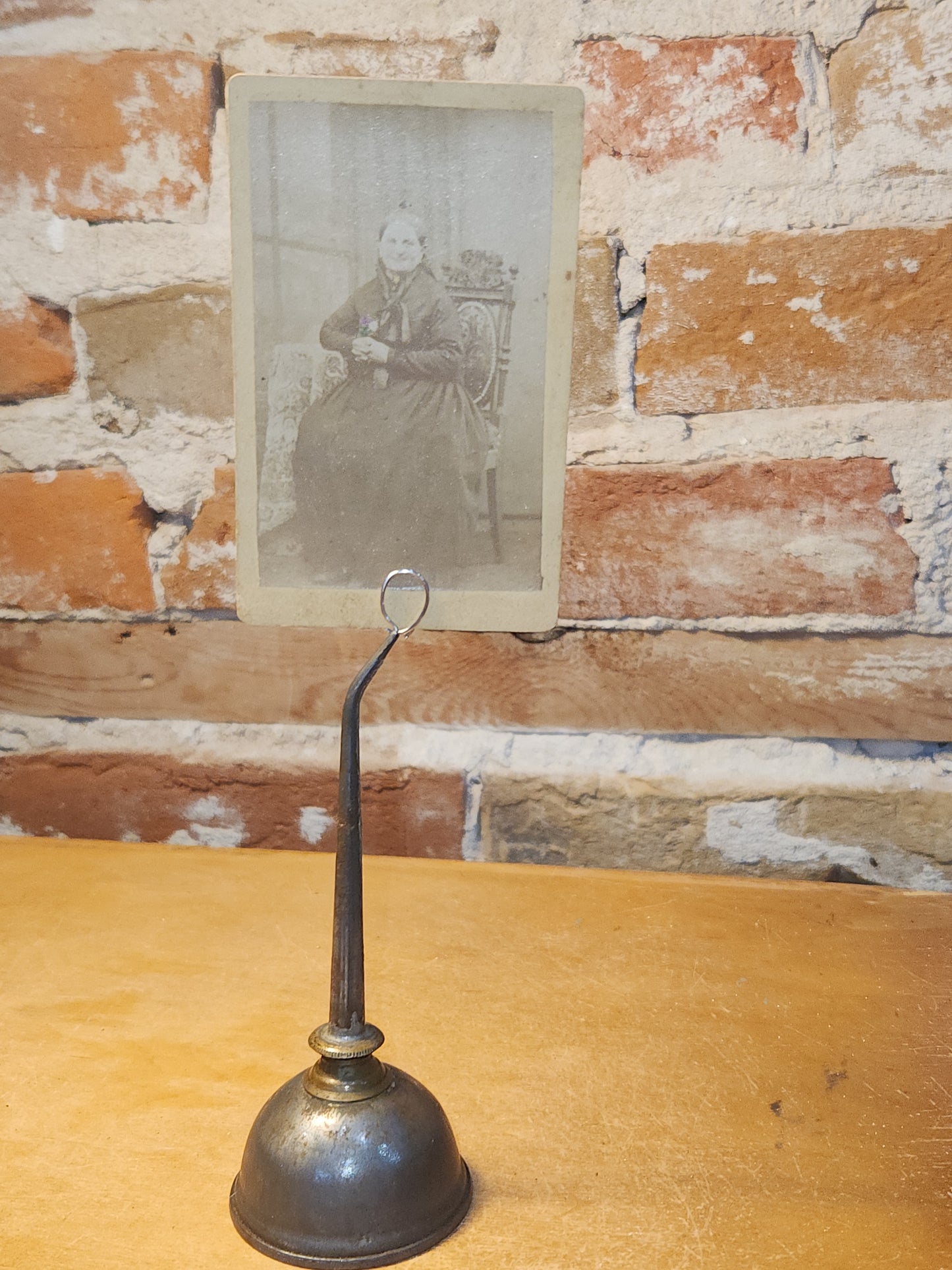 Vintage Metal Small Oil Can oc76