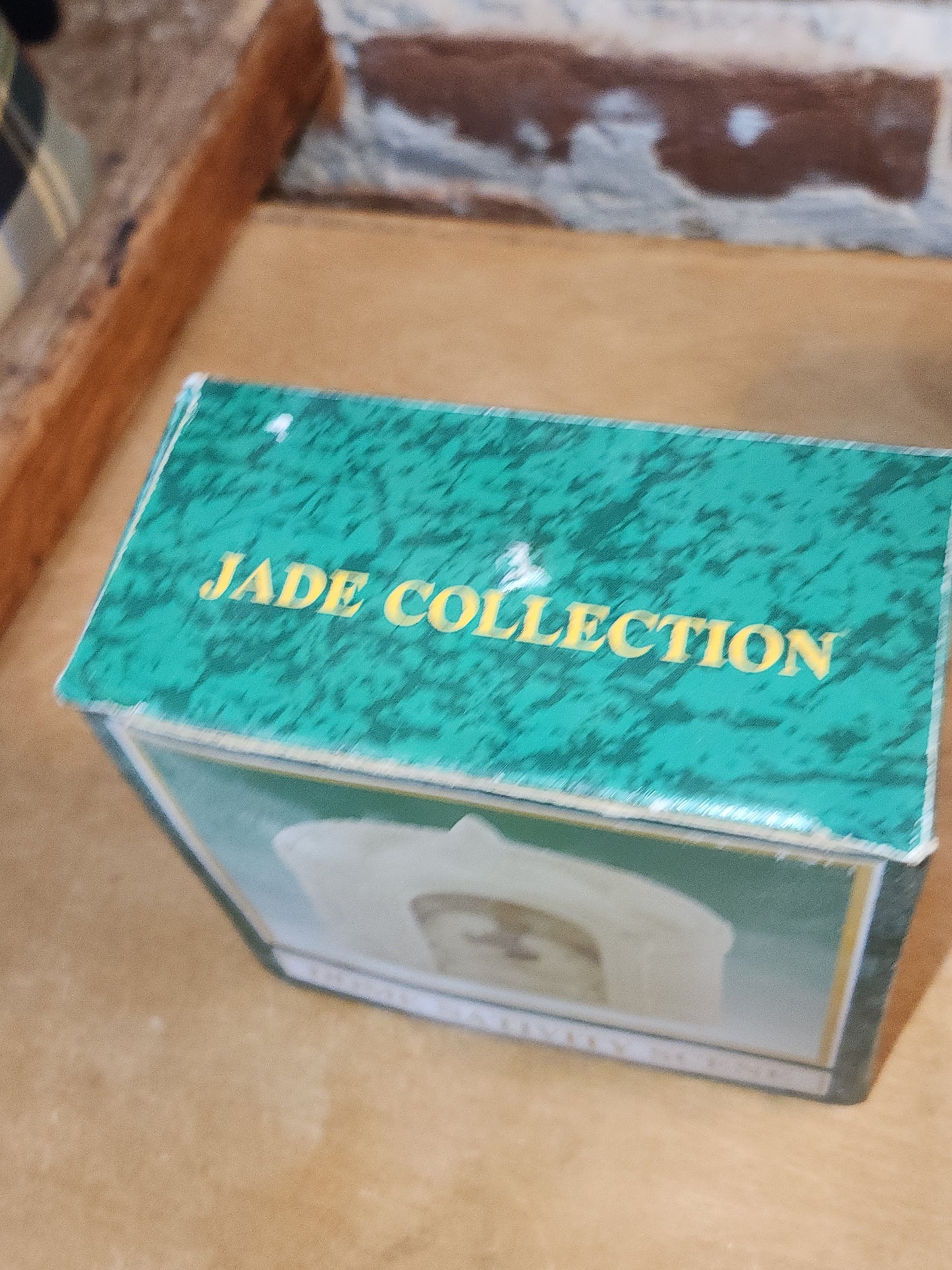 Vintage World Bazaar Jade Collection Dome Nativity Scene With Box nt01