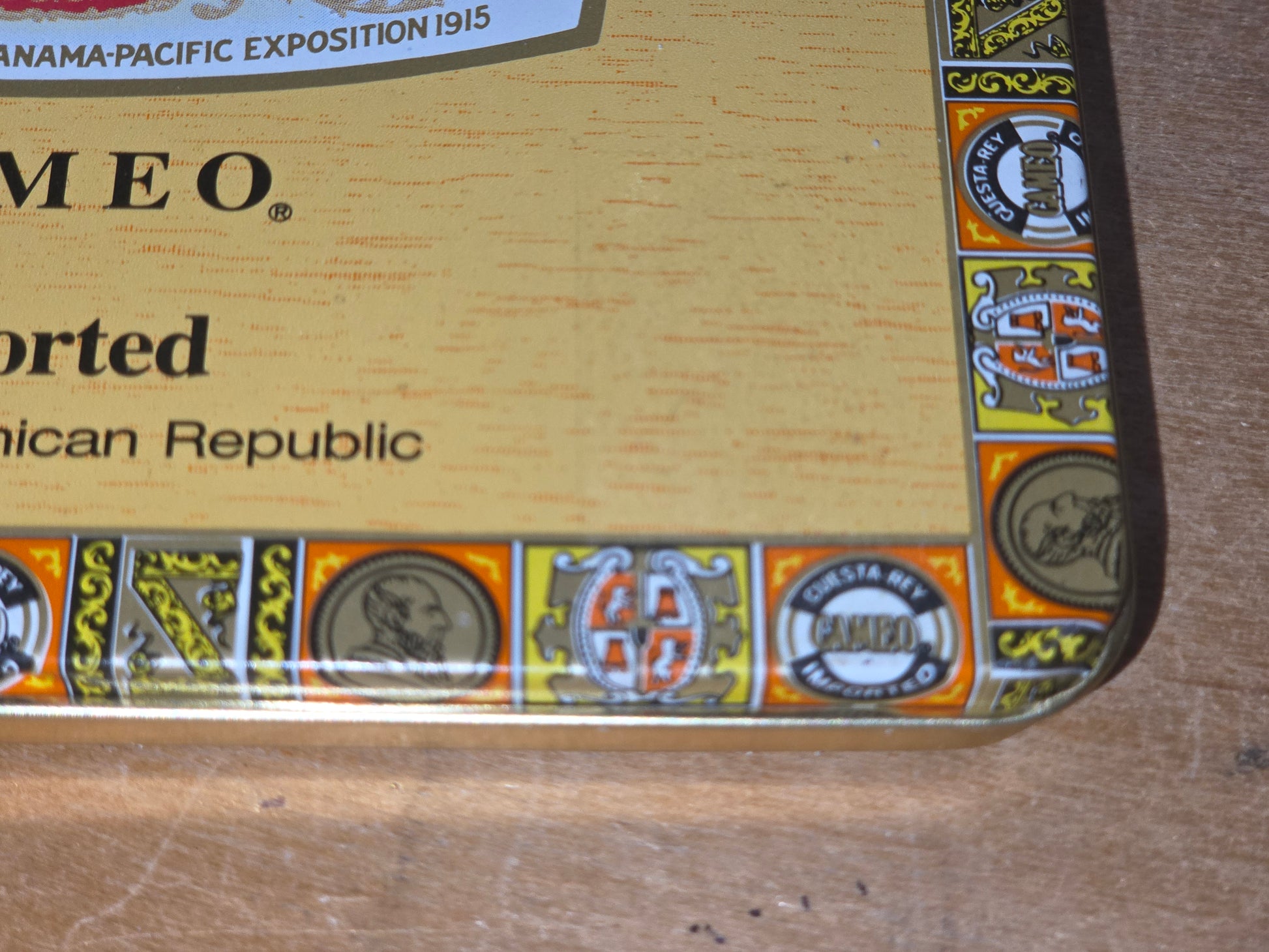Cuesta-Rey Cameo Cigar Tin Dominican Republic tin712