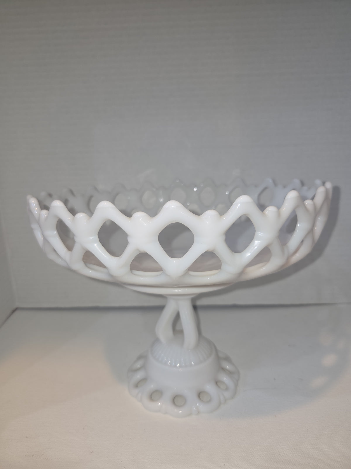 Vintage Westmoreland Milk Glass Compote Bowl Pedestal Doric Pattern Open Lace mg87