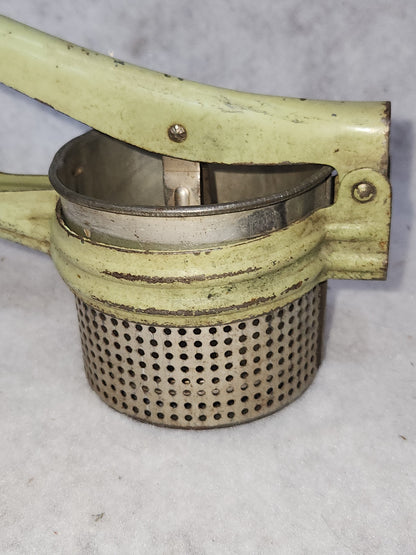 Vintage Old Green Potato Ricer Dirty Mint Green Handle Universal No Makers Mark kit920